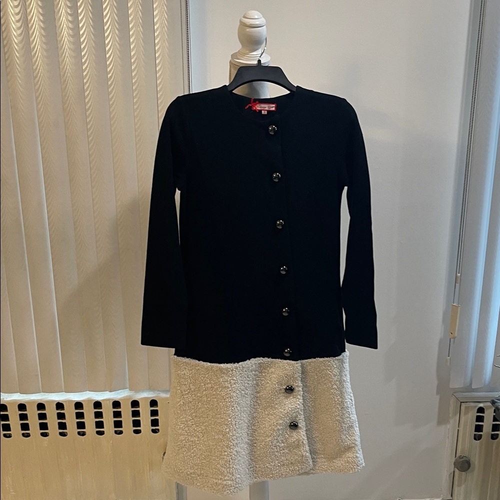 Once worn Elegant Black and Cream Girls winter dress size 18